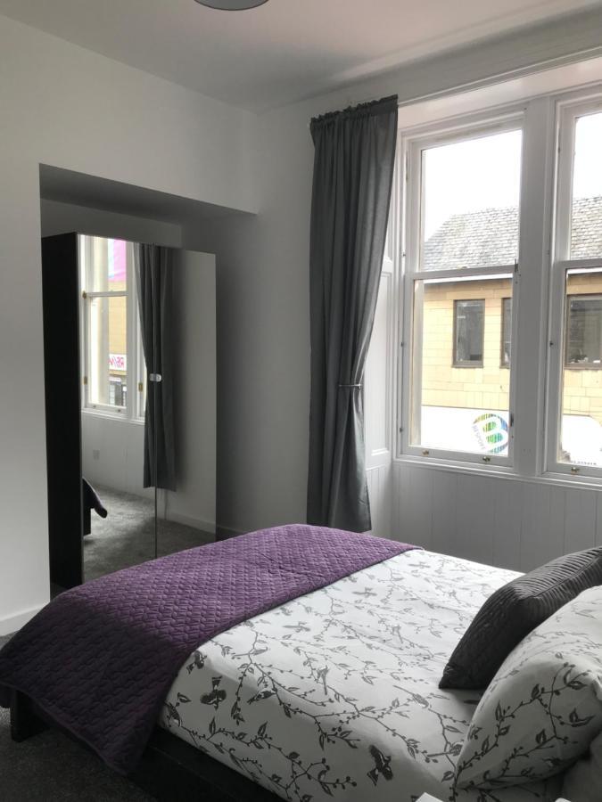 شقة Carvetii - Edward House A - 2 Dbl Bed 1St Floor Flat دنفرملاين المظهر الخارجي الصورة